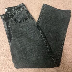 Abercrombie & Fitch The 90’s Relaxed Jean High Rise